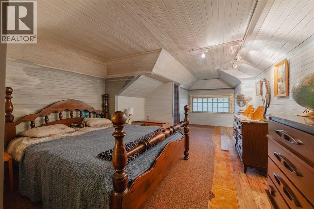 15 Elma Street W, Okotoks, Alberta  T1S 1J7 - Photo 23 - A2241158