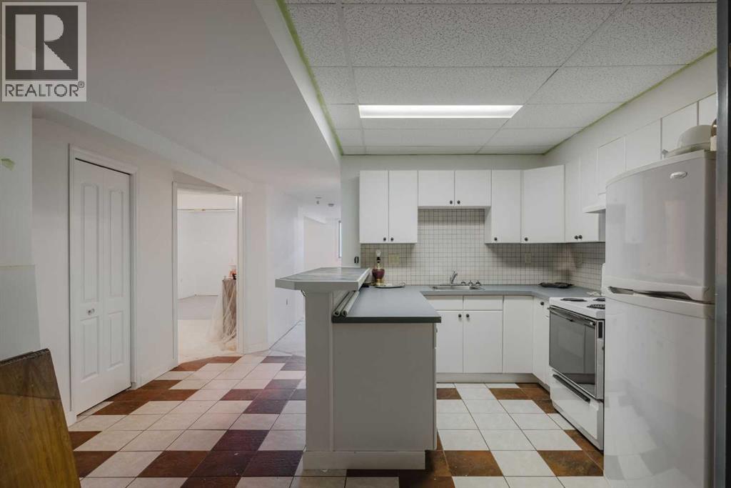 15 Elma Street W, Okotoks, Alberta  T1S 1J7 - Photo 32 - A2241158