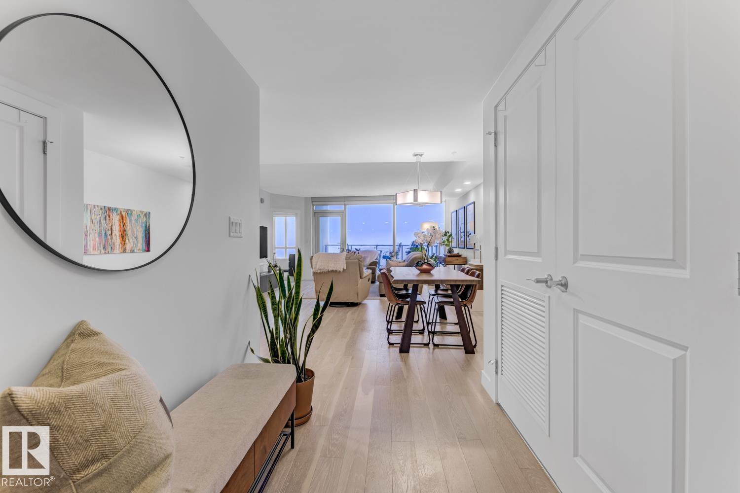 #606 9720 106 St Nw, Edmonton, Alberta T5K 0K8 - Photo 2 - E4479247