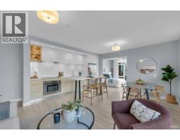 207 111 E 3RD STREET, North Vancouver, British Columbia