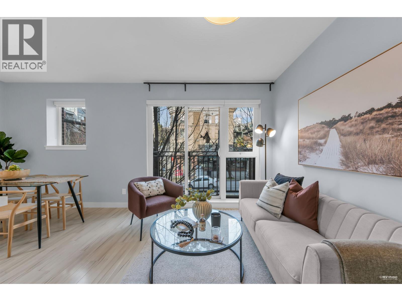 207 111 E 3rd Street, North Vancouver, British Columbia  V7L 0C6 - Photo 6 - R3083135