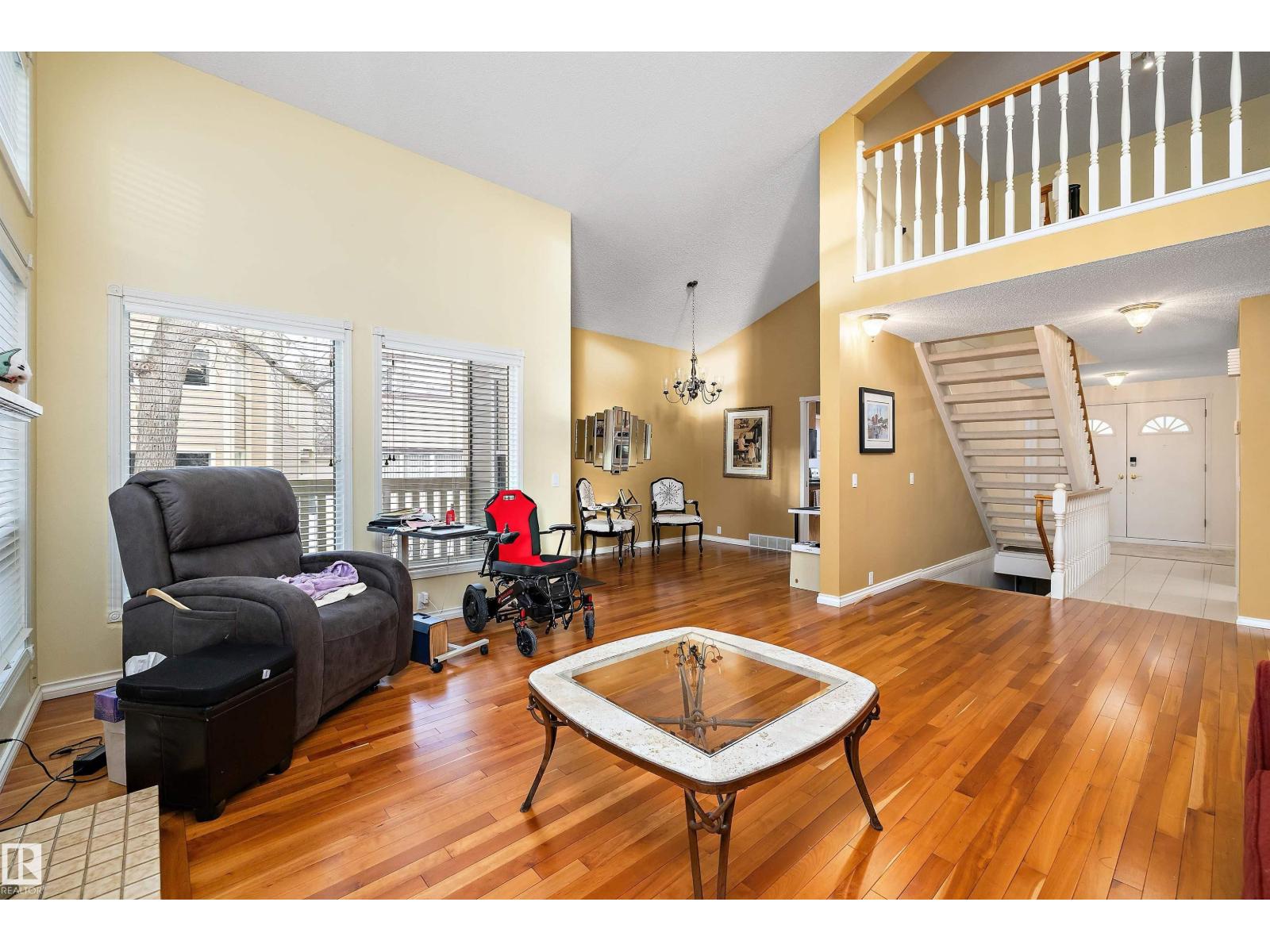 1027 109 St Nw, Edmonton, Alberta  T6J 5G2 - Photo 12 - E4471965