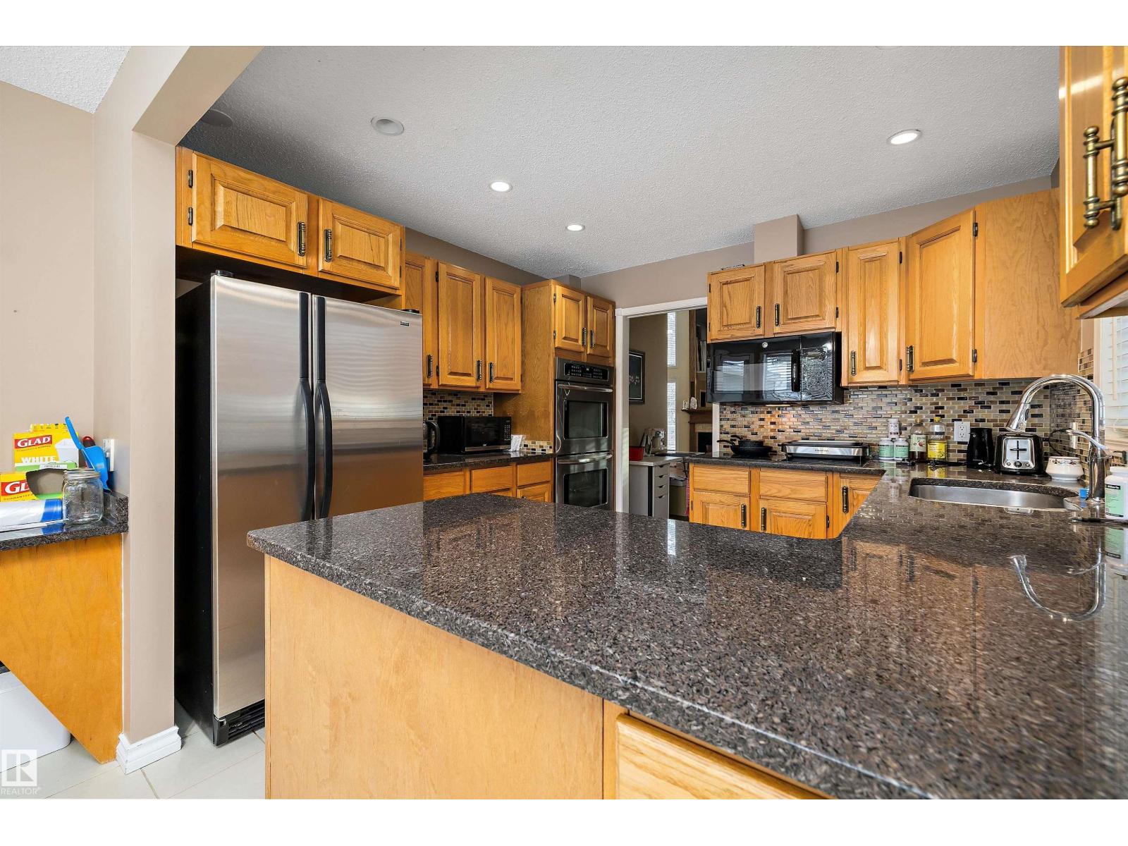 1027 109 St Nw, Edmonton, Alberta  T6J 5G2 - Photo 18 - E4471965