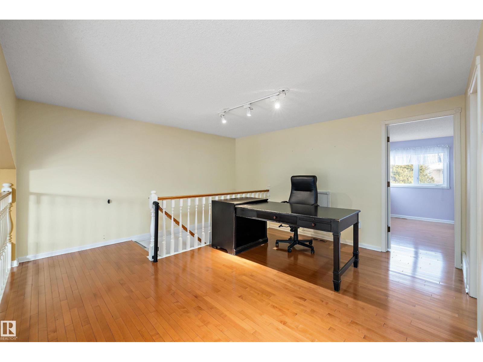 1027 109 St Nw, Edmonton, Alberta  T6J 5G2 - Photo 30 - E4471965