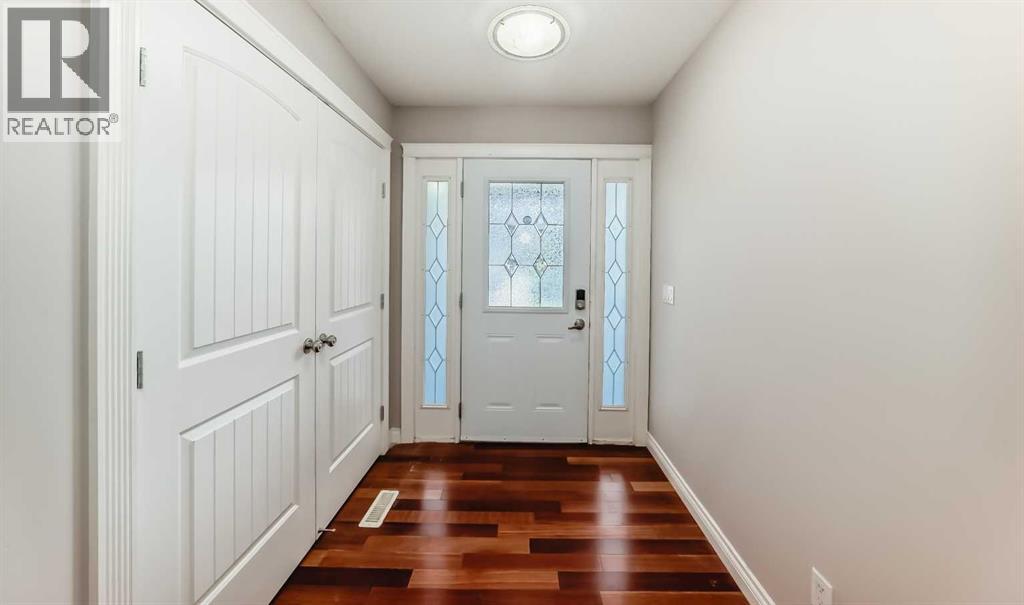 87 Sherwood Circle Nw, Calgary, Alberta  T3R 1R3 - Photo 19 - A2299280