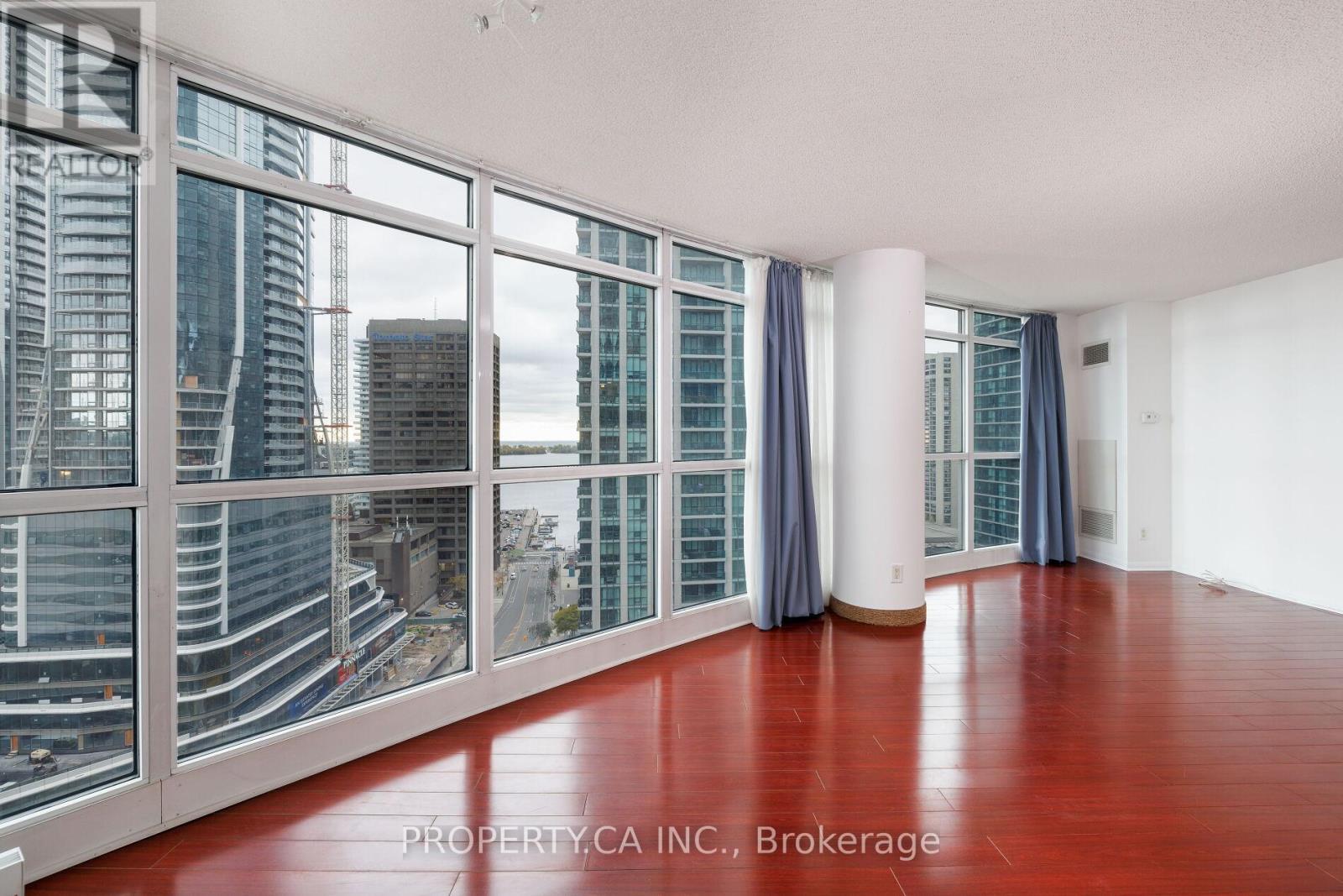 2011 - 18 Yonge Street, Toronto, Ontario  M5E 1Z8 - Photo 12 - C12961322