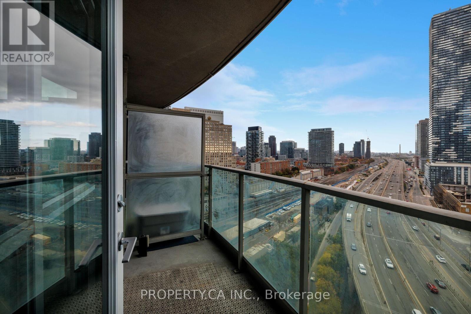 2011 - 18 Yonge Street, Toronto, Ontario  M5E 1Z8 - Photo 17 - C12961322