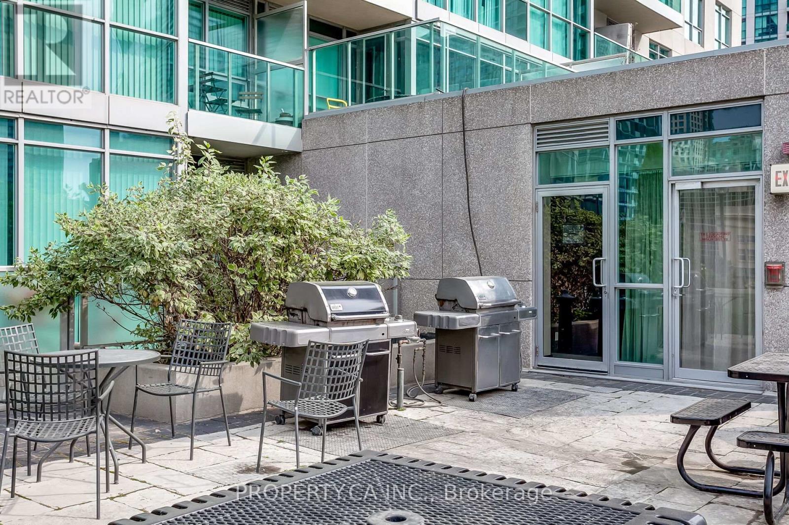 2011 - 18 Yonge Street, Toronto, Ontario  M5E 1Z8 - Photo 32 - C12961322