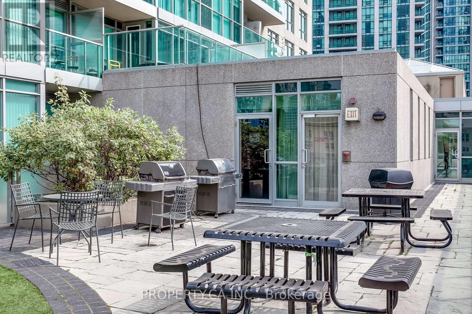 2011 - 18 Yonge Street, Toronto, Ontario  M5E 1Z8 - Photo 33 - C12961322