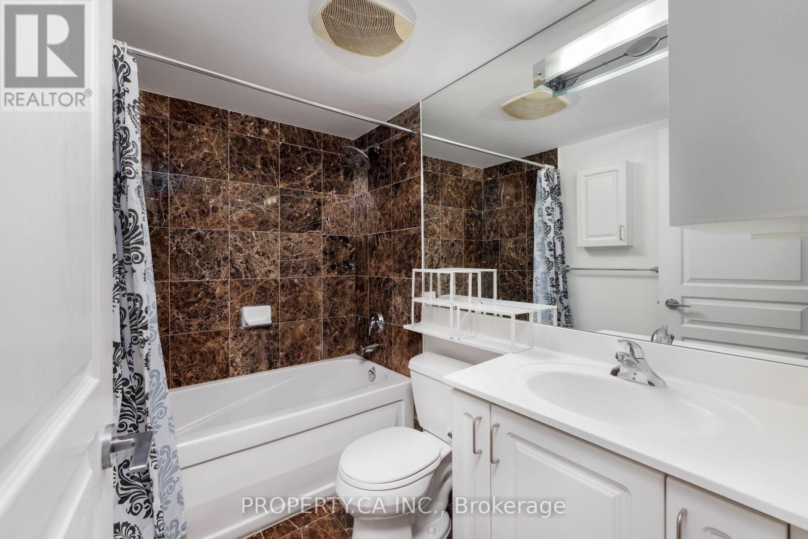 2011 - 18 Yonge Street, Toronto, Ontario  M5E 1Z8 - Photo 9 - C12961322