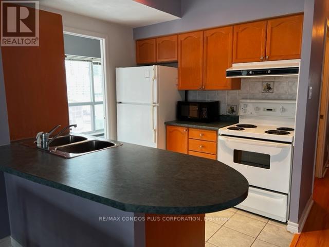 1002 - 600 Queens Quay W, Toronto, Ontario  M5V 3M3 - Photo 5 - C12961332