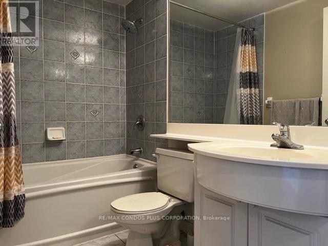 1002 - 600 Queens Quay W, Toronto, Ontario  M5V 3M3 - Photo 6 - C12961332