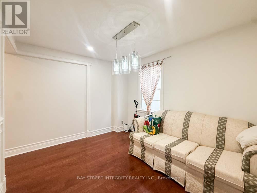 Unit 1 - 275 Estelle Avenue, Toronto, Ontario  M2N 5J4 - Photo 4 - C12961340