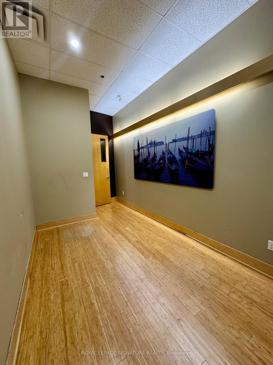 Studio #2 - 3-25 Scarsdale Road, Toronto, Ontario  M3B 2R2 - Photo 14 - C12961358