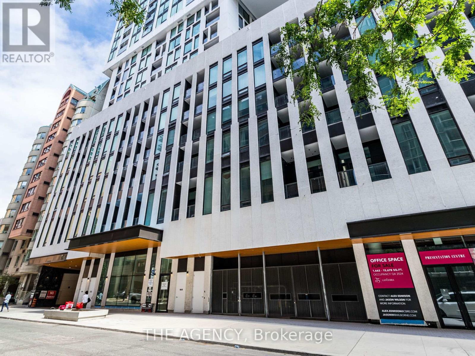 809 - 121 ST. PATRICK STREET, Toronto, Ontario