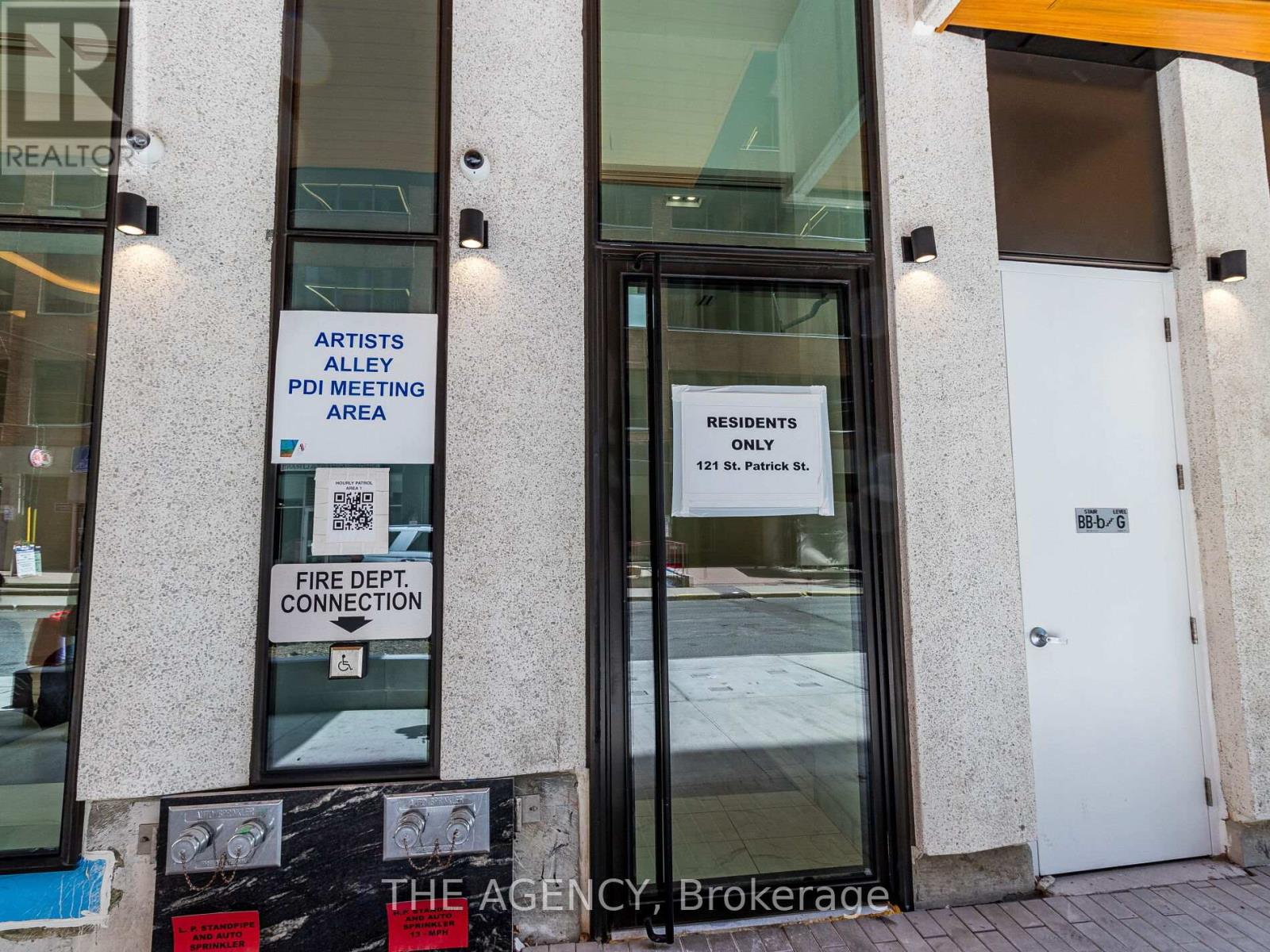 809 - 121 St. Patrick Street, Toronto, Ontario M5T 0B8 - Photo 5 - C12961374