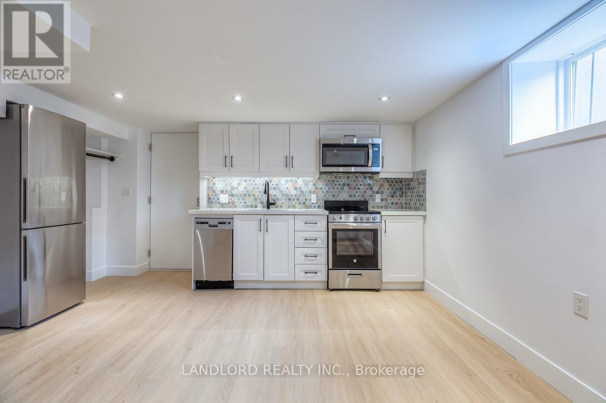 Lower - 429 Brock Avenue, Toronto, Ontario  M6H 3N7 - Photo 2 - C12961416