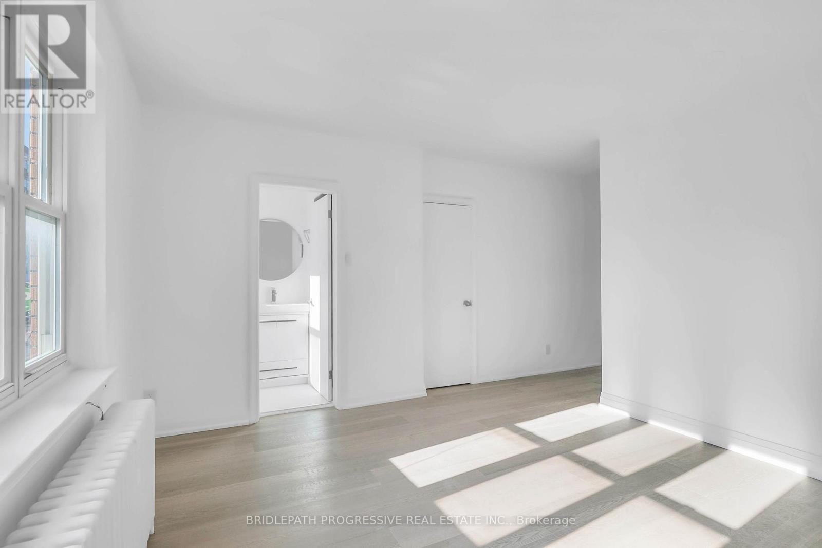 1 - 894 Eglinton Avenue W, Toronto, Ontario  M2K 1B7 - Photo 5 - C12961470