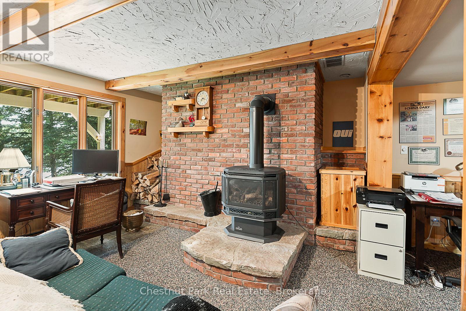 1003 Arnott Lane, Dysart Et Al, Ontario  K0M 1S0 - Photo 35 - X12907282