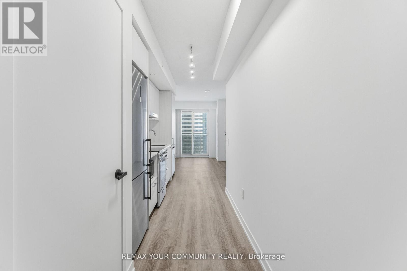 3002 - 195 Commerce Street, Vaughan, Ontario  L4K 0P9 - Photo 10 - N12961330