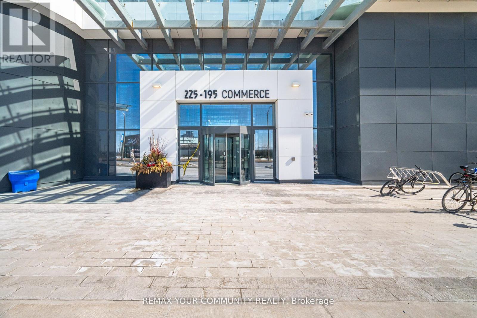 3002 - 195 Commerce Street, Vaughan, Ontario  L4K 0P9 - Photo 4 - N12961330