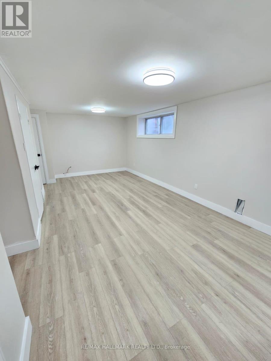 1 - 159 Richmond Street, Richmond Hill, Ontario  L4C 3Y7 - Photo 4 - N12961492