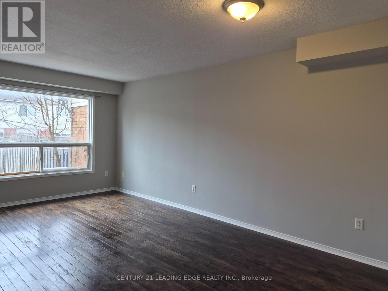 191 Pickett Crescent, Barrie, Ontario  L4N 8C2 - Photo 5 - S12961002