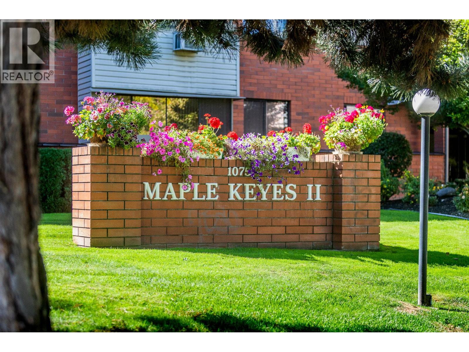 1075 Bernard Avenue Unit# 114, Kelowna, British Columbia