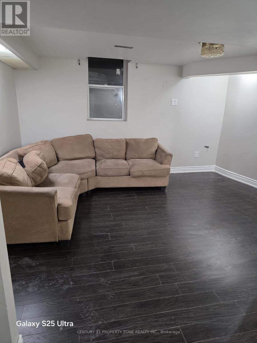 432 Rutherford Road N, Brampton, Ontario  L6V 3R9 - Photo 3 - W12961350