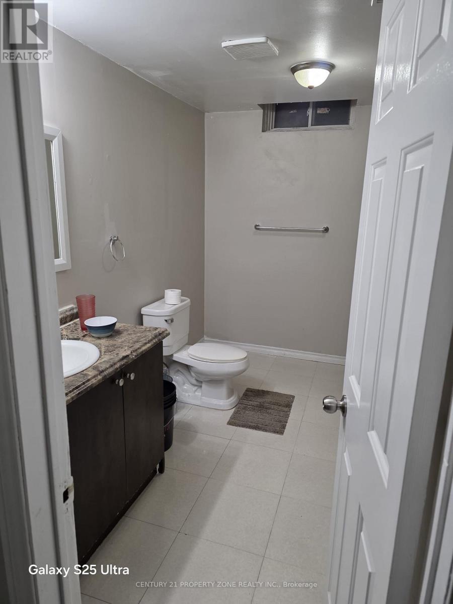 432 Rutherford Road N, Brampton, Ontario  L6V 3R9 - Photo 5 - W12961350