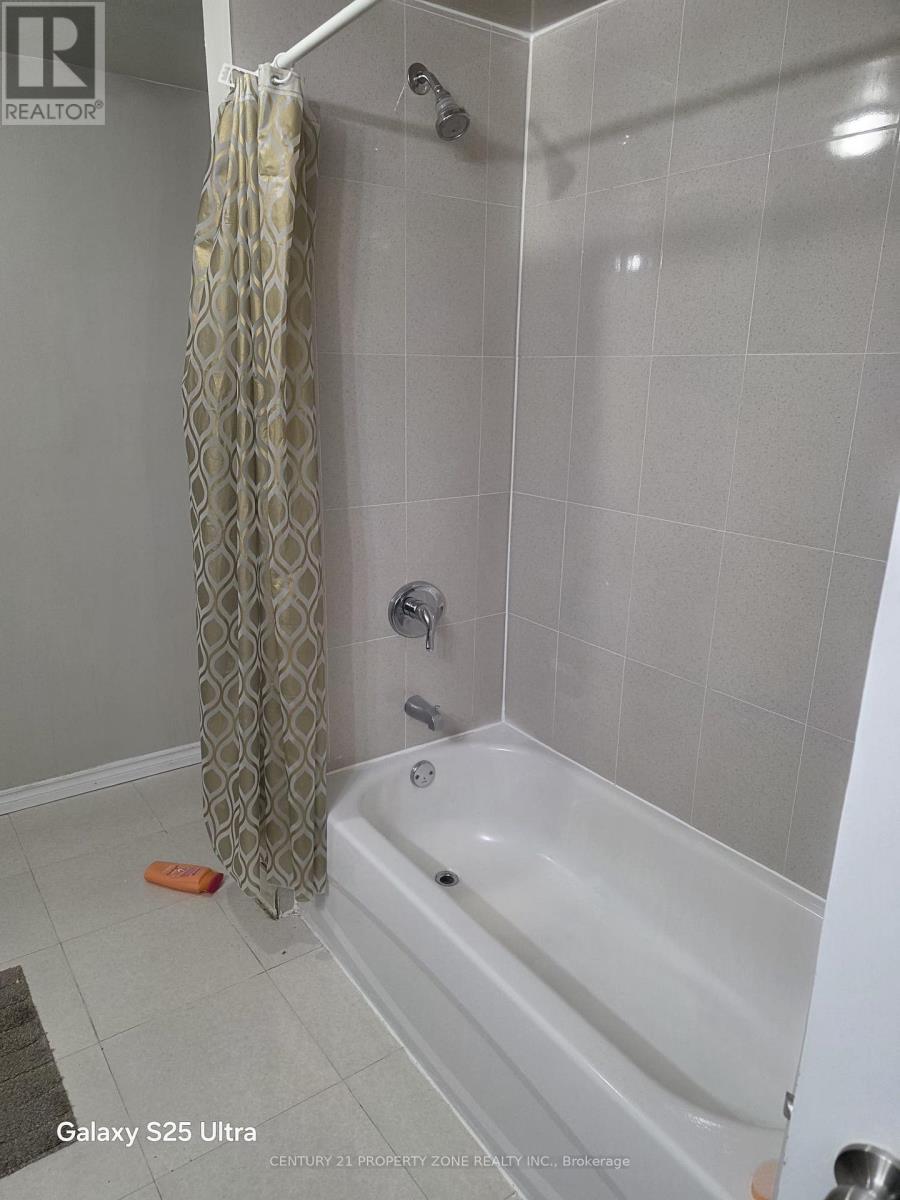 432 Rutherford Road N, Brampton, Ontario  L6V 3R9 - Photo 9 - W12961350