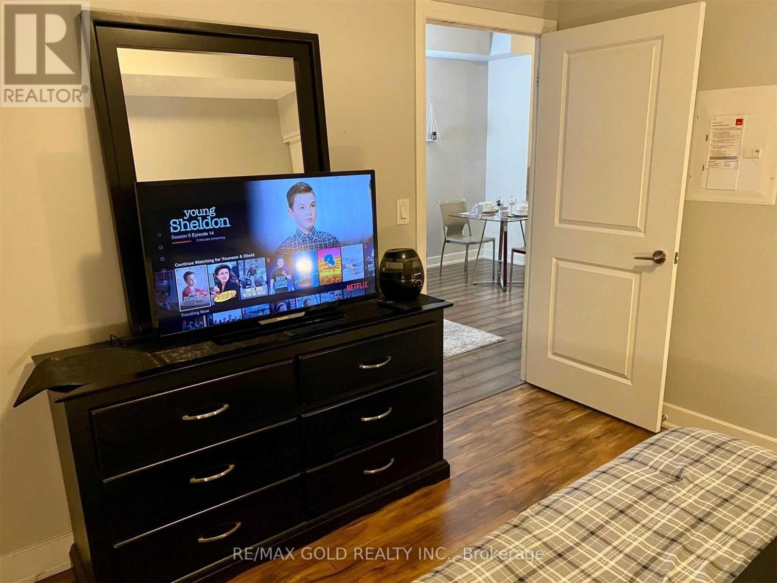 330 - 2 Eva Road, Toronto, Ontario  M9C 0A9 - Photo 6 - W12961354