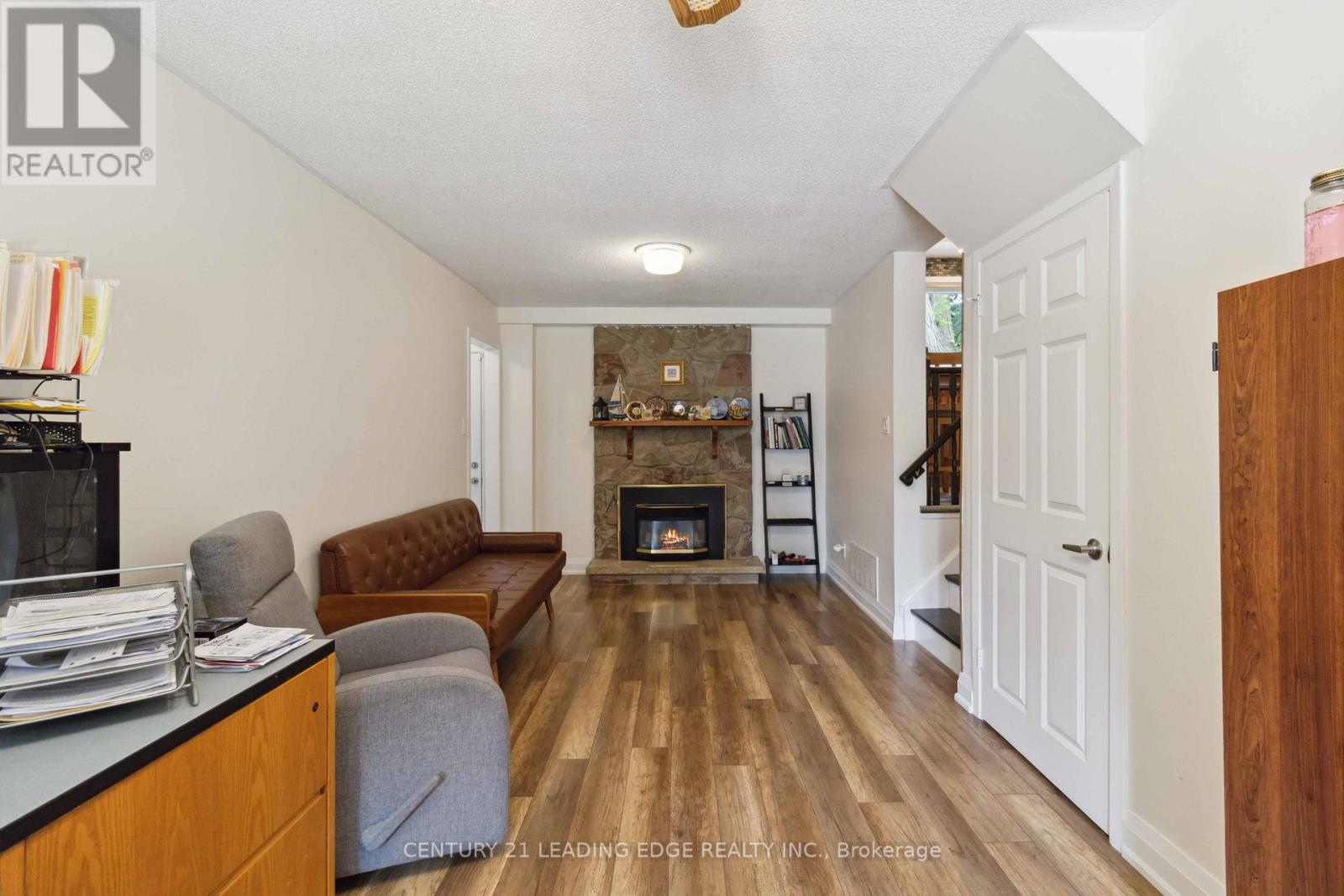 9 Trotters Lane, Brampton, Ontario  L6Y 1B5 - Photo 17 - W12961372