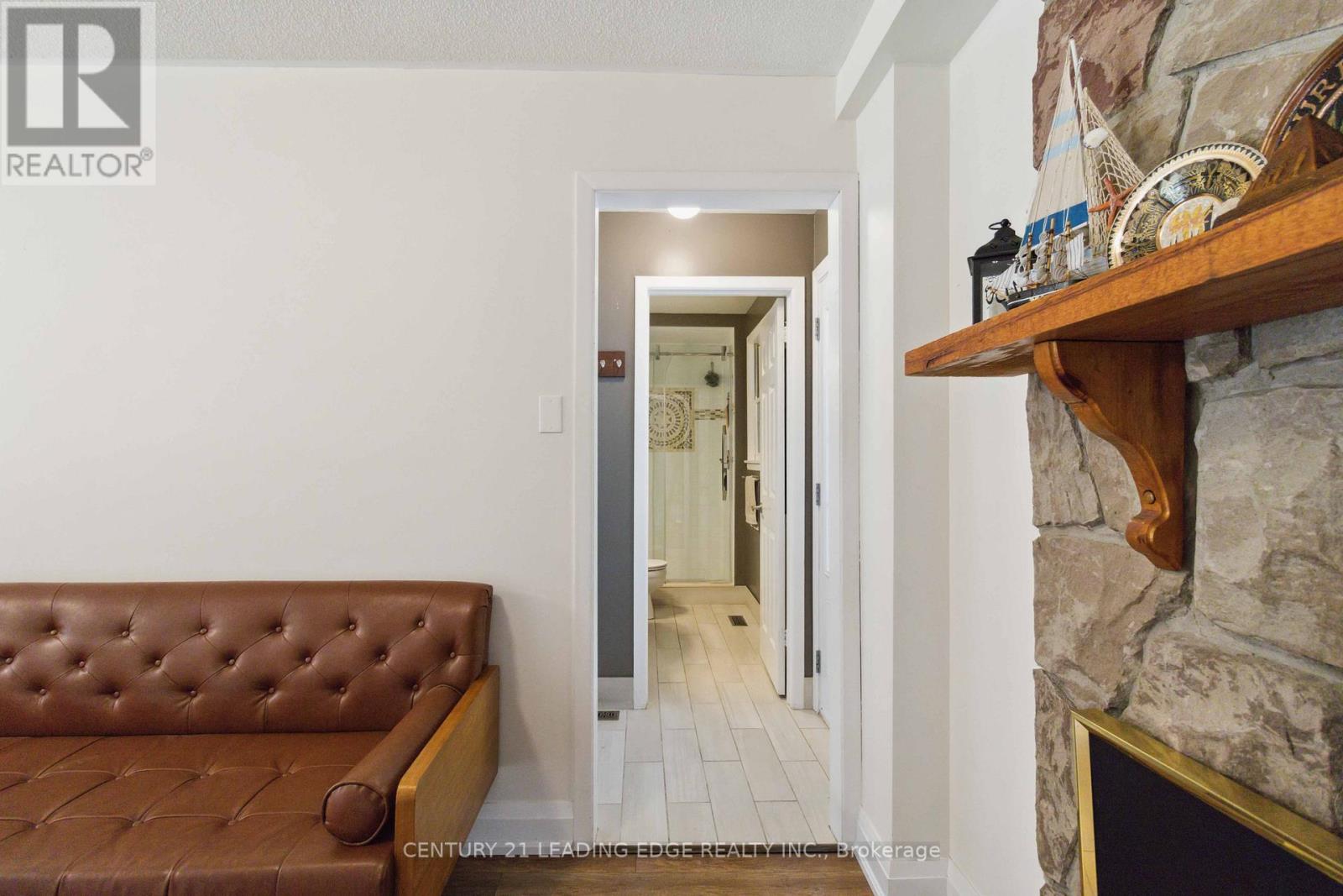 9 Trotters Lane, Brampton, Ontario  L6Y 1B5 - Photo 18 - W12961372