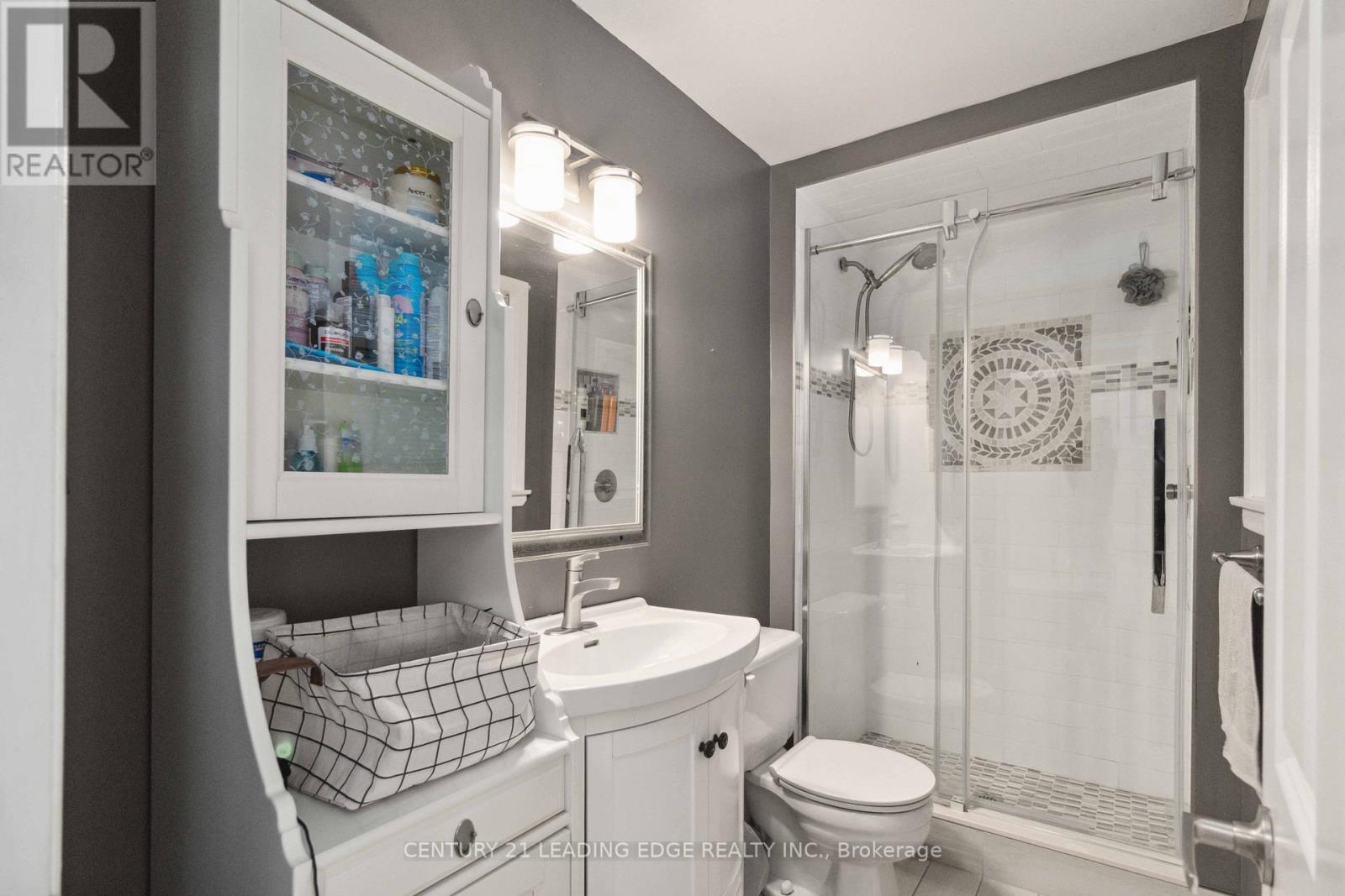 9 Trotters Lane, Brampton, Ontario  L6Y 1B5 - Photo 19 - W12961372