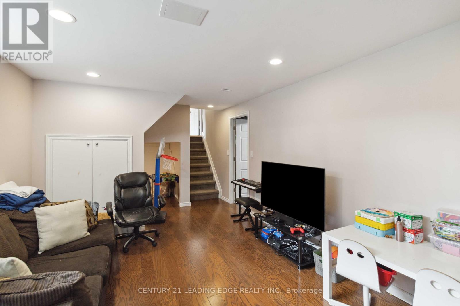 9 Trotters Lane, Brampton, Ontario  L6Y 1B5 - Photo 27 - W12961372