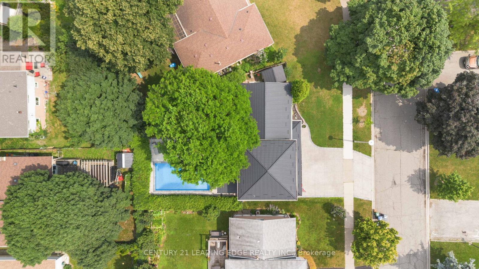 9 Trotters Lane, Brampton, Ontario  L6Y 1B5 - Photo 35 - W12961372