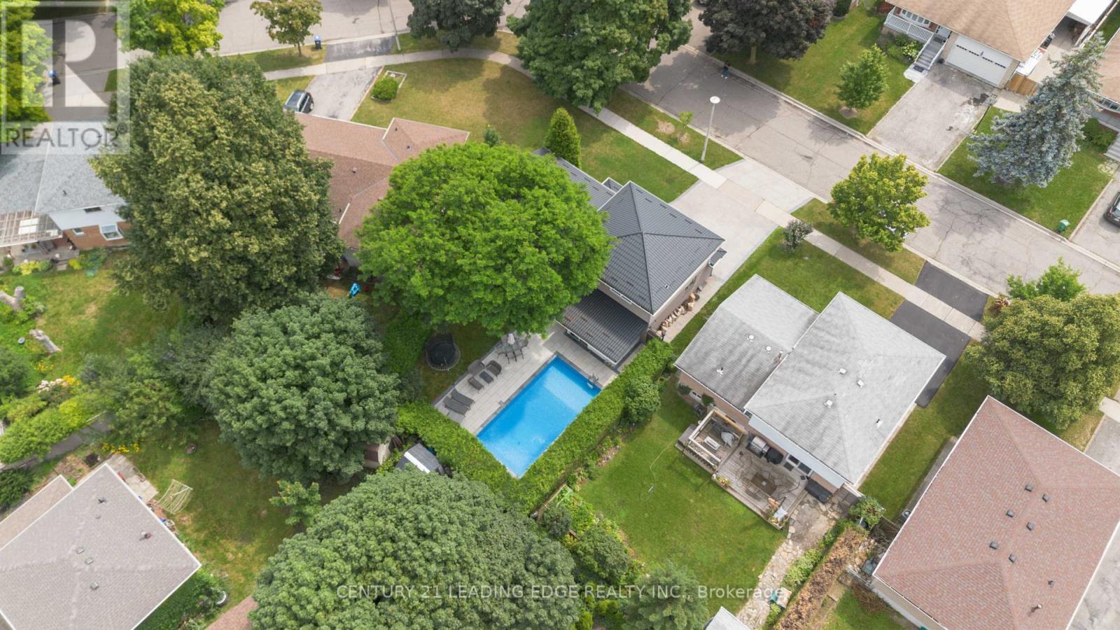 9 Trotters Lane, Brampton, Ontario  L6Y 1B5 - Photo 36 - W12961372