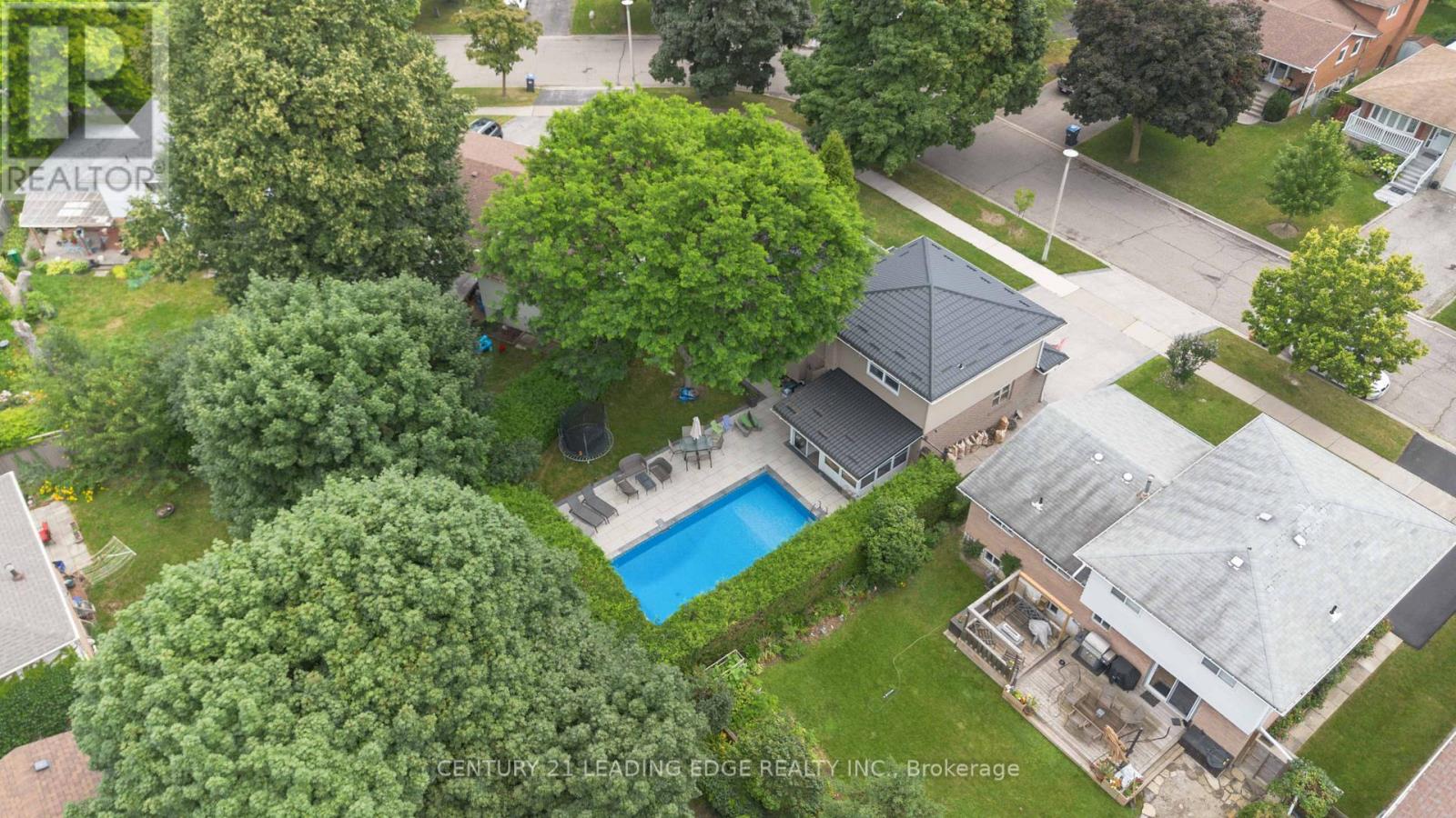 9 Trotters Lane, Brampton, Ontario  L6Y 1B5 - Photo 38 - W12961372