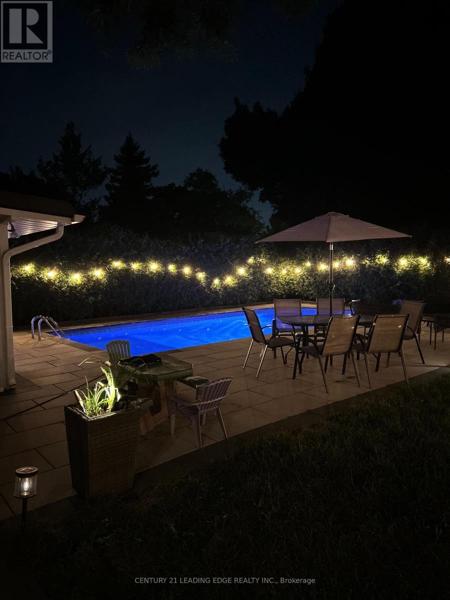 9 Trotters Lane, Brampton, Ontario  L6Y 1B5 - Photo 39 - W12961372