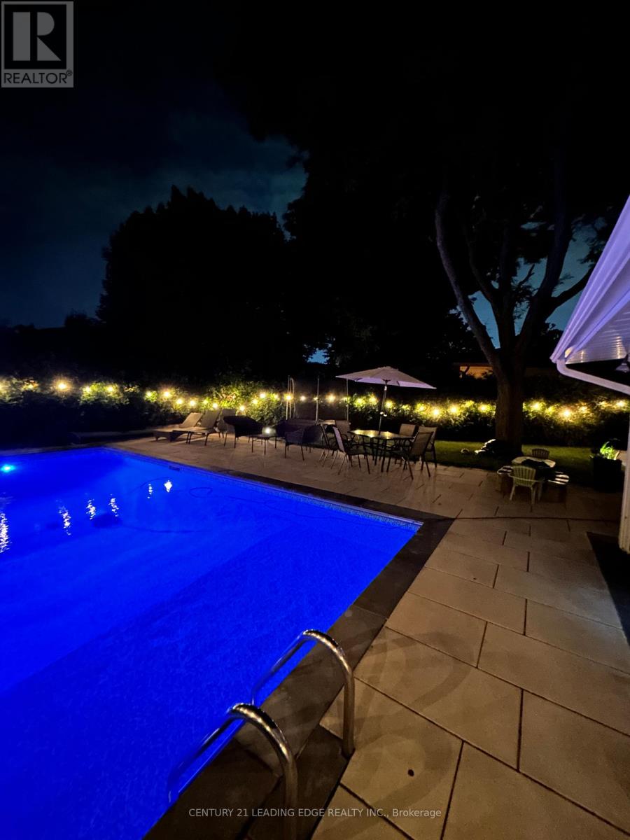 9 Trotters Lane, Brampton, Ontario  L6Y 1B5 - Photo 43 - W12961372