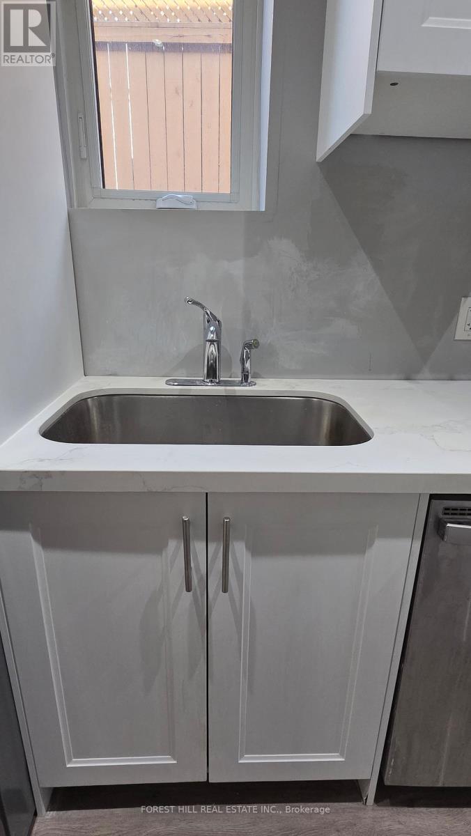 L-1 - 181 North Service Road E, Oakville, Ontario  L6H 1A4 - Photo 8 - W12961376