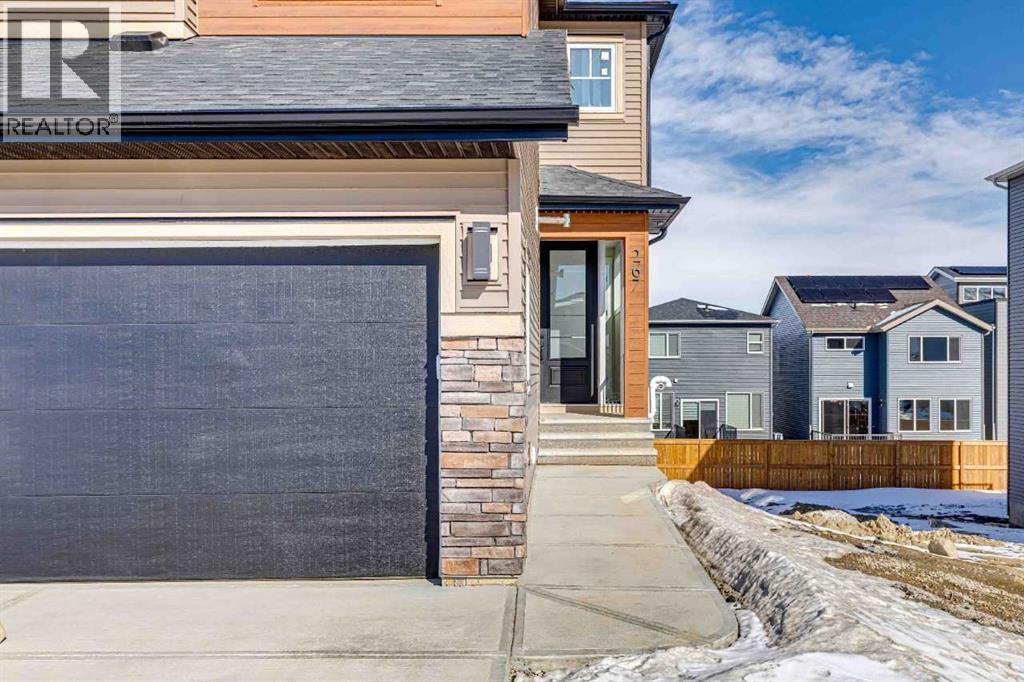267 Marmot Grove Nw, Calgary, Alberta  T3R 2B5 - Photo 4 - A2283921