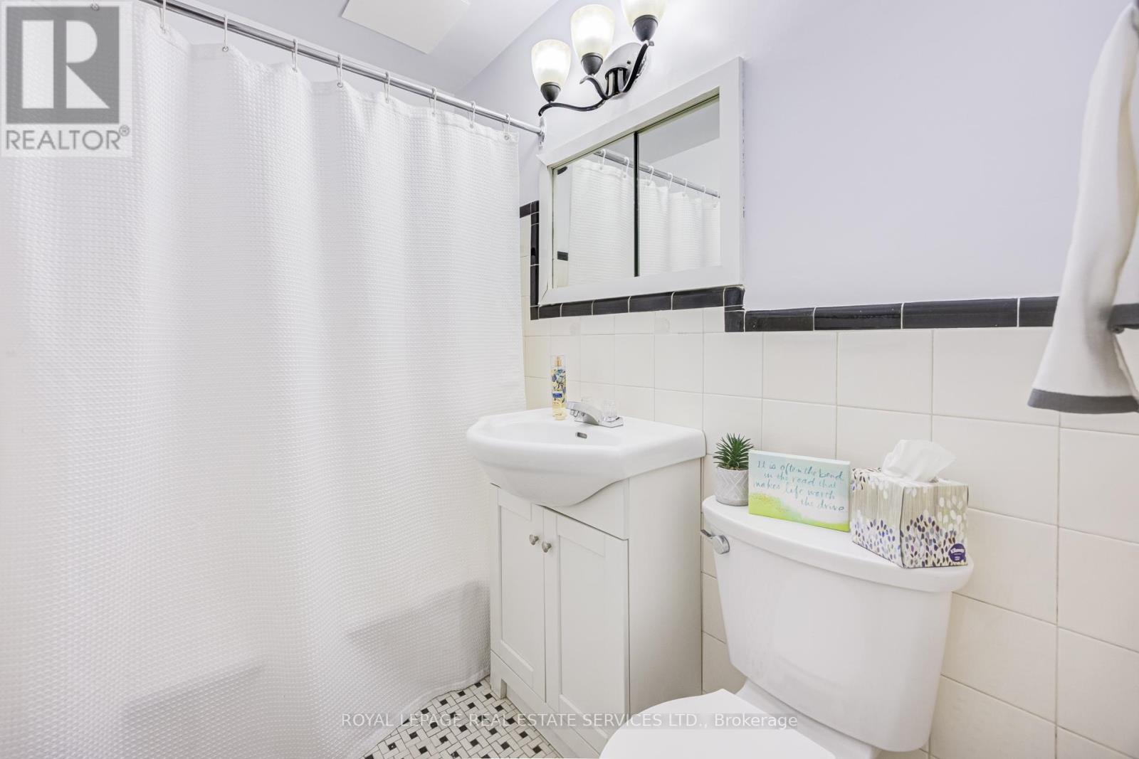 206 - 101 Coe Hill Drive, Toronto, Ontario  M6S 3E3 - Photo 13 - W12961402