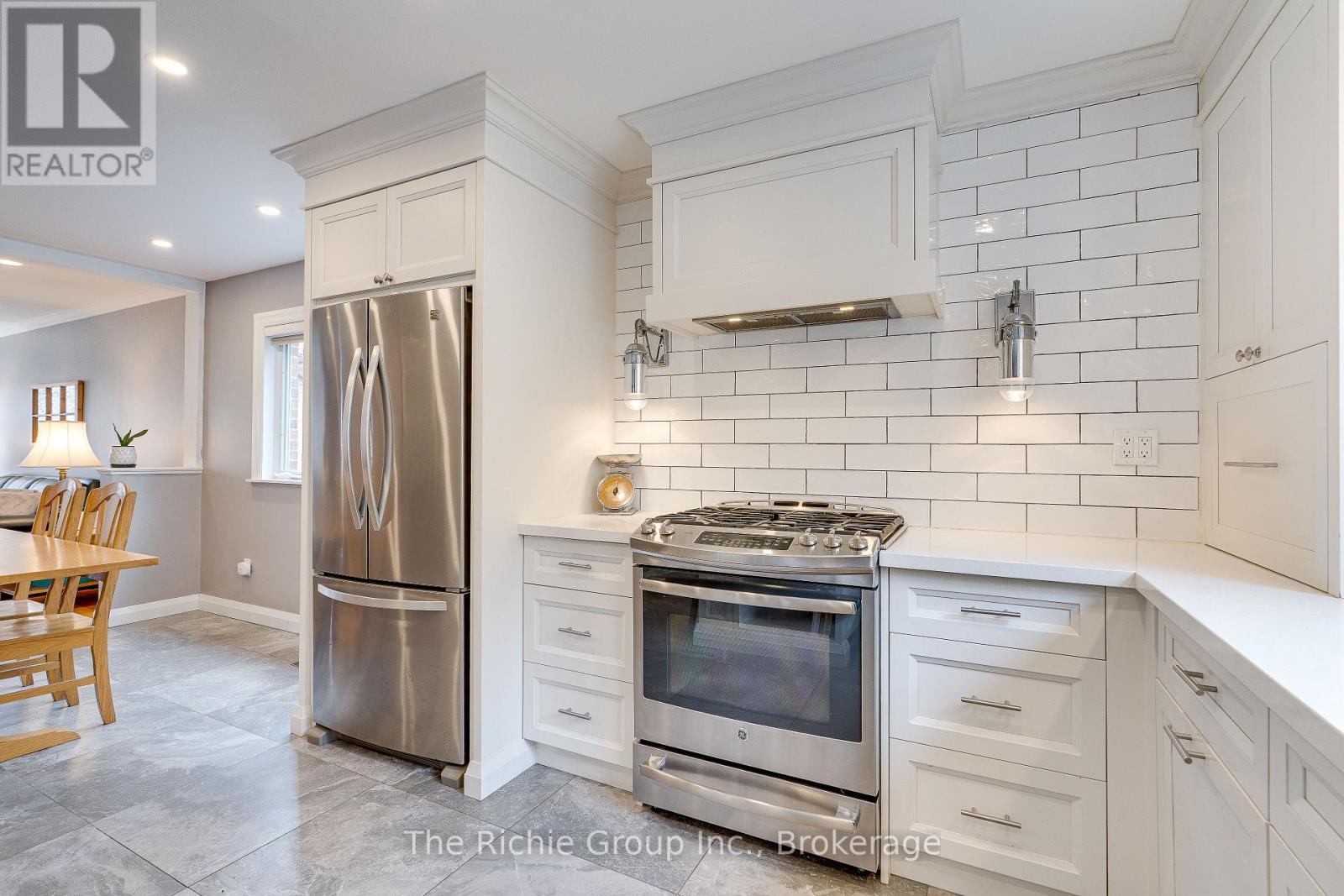 75 Marilyn Street, Caledon, Ontario  L7C 1H7 - Photo 10 - W12961406