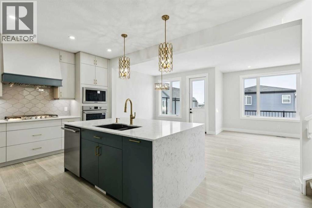 267 Marmot Grove Nw, Calgary, Alberta  T3R 2B5 - Photo 8 - A2283921