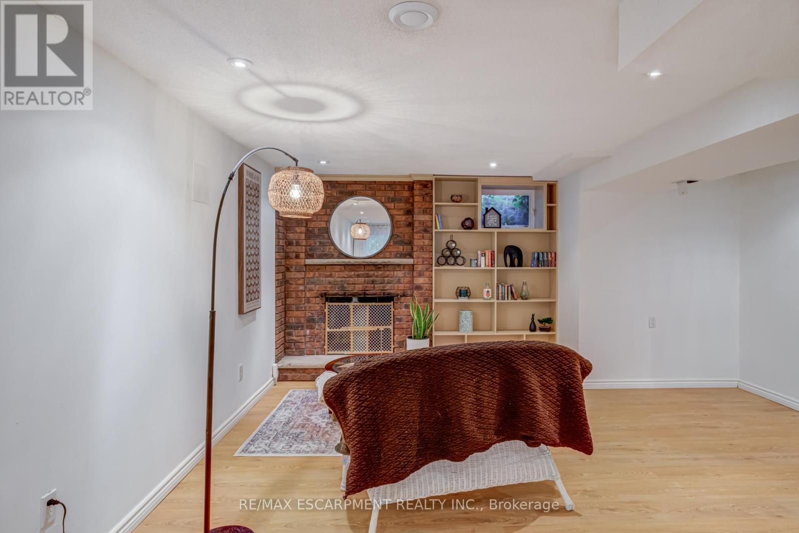 5 - 1560 Kerns Road, Burlington, Ontario  L7P 3A7 - Photo 35 - W12961440