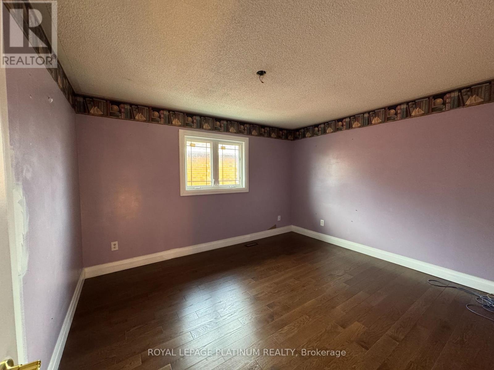 60 Brookfield Court, Brampton, Ontario  L6Y 4K4 - Photo 18 - W12961444