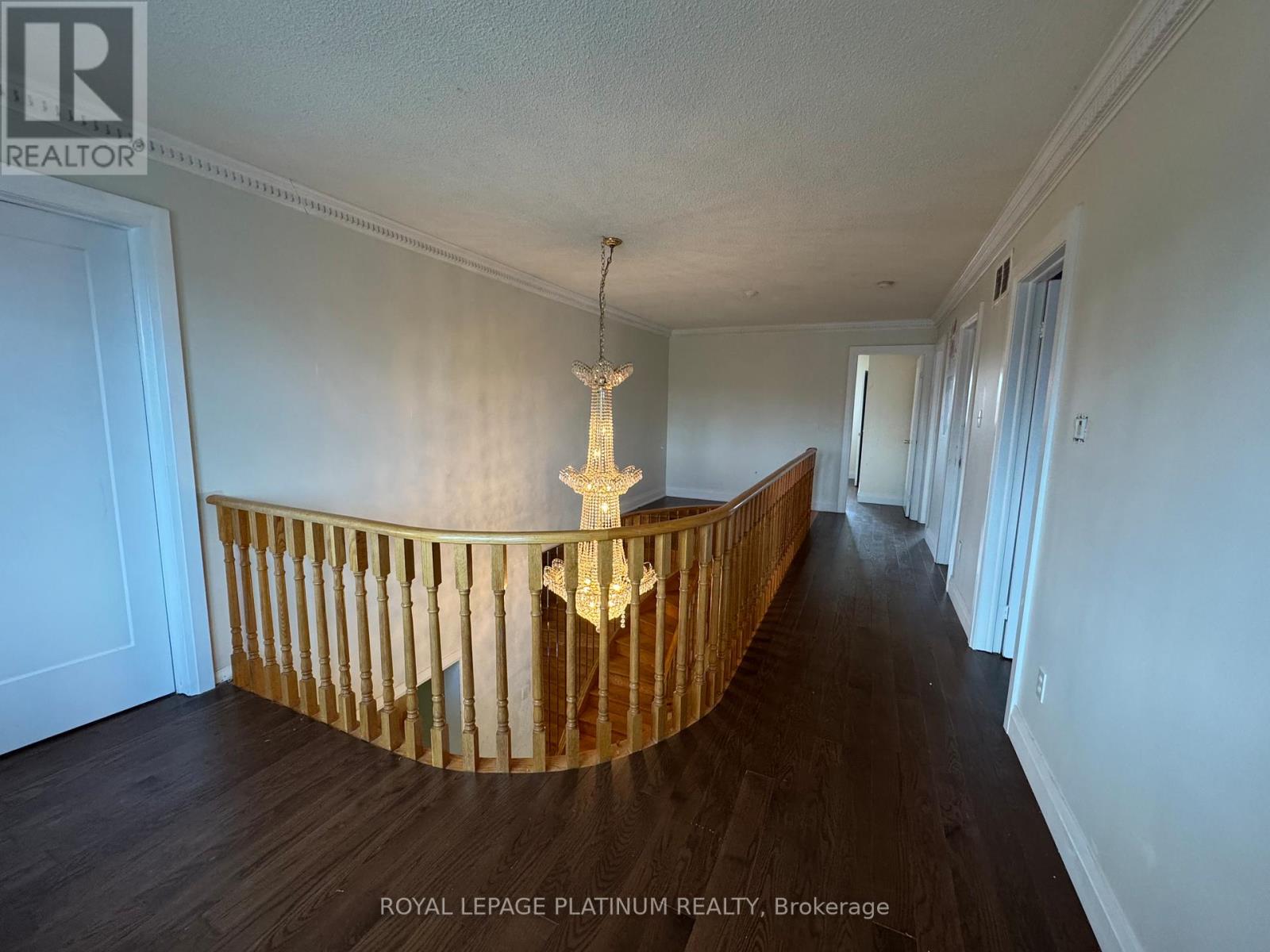 60 Brookfield Court, Brampton, Ontario  L6Y 4K4 - Photo 19 - W12961444