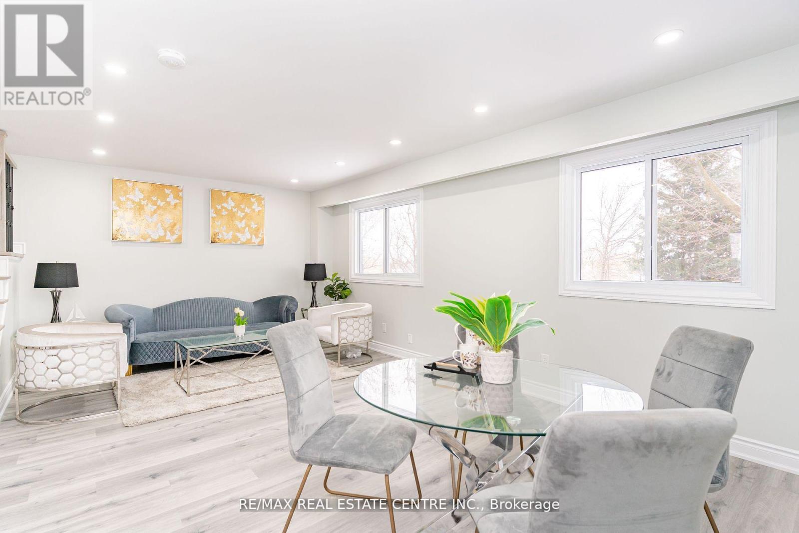 35 Feltre Avenue, Orangeville, Ontario L9W 3N8 - Photo 3 - W12961446